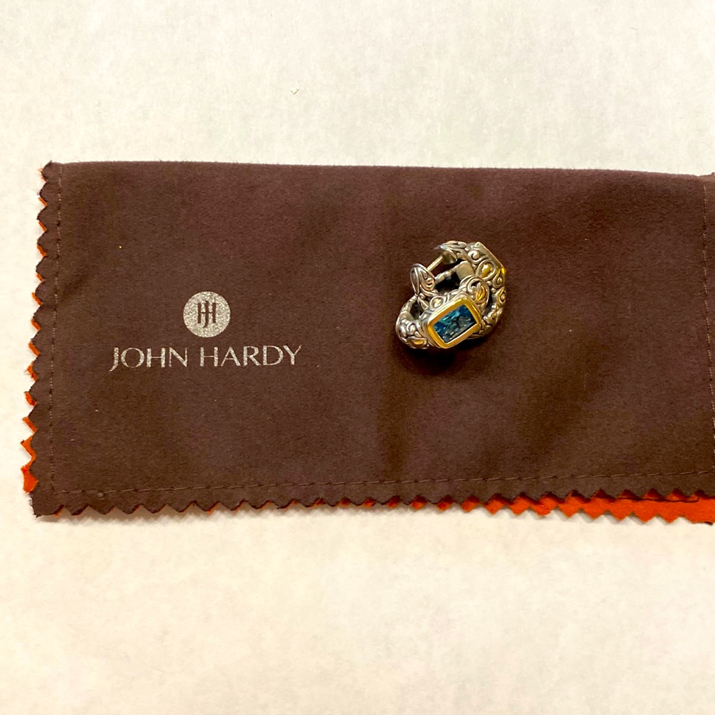 John Hardy Earring 400$